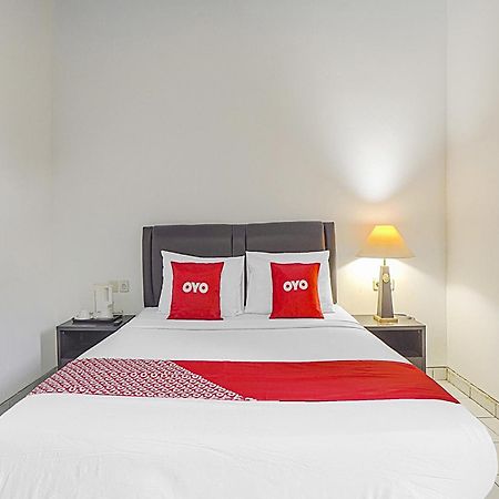 Oyo Life 90589 Palem Garden Hotel Tulungagung Exterior photo