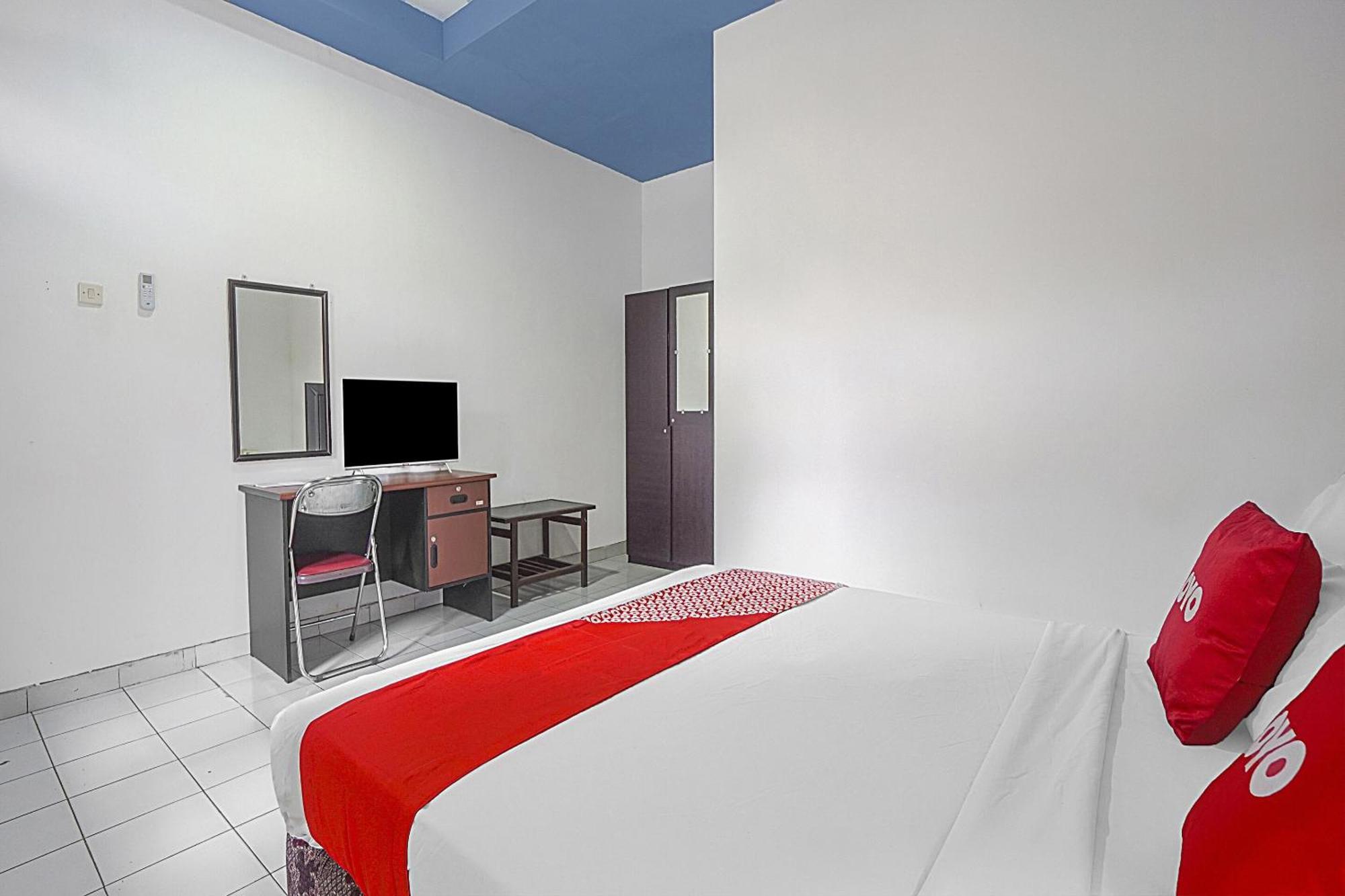 Oyo Life 90589 Palem Garden Hotel Tulungagung Exterior photo