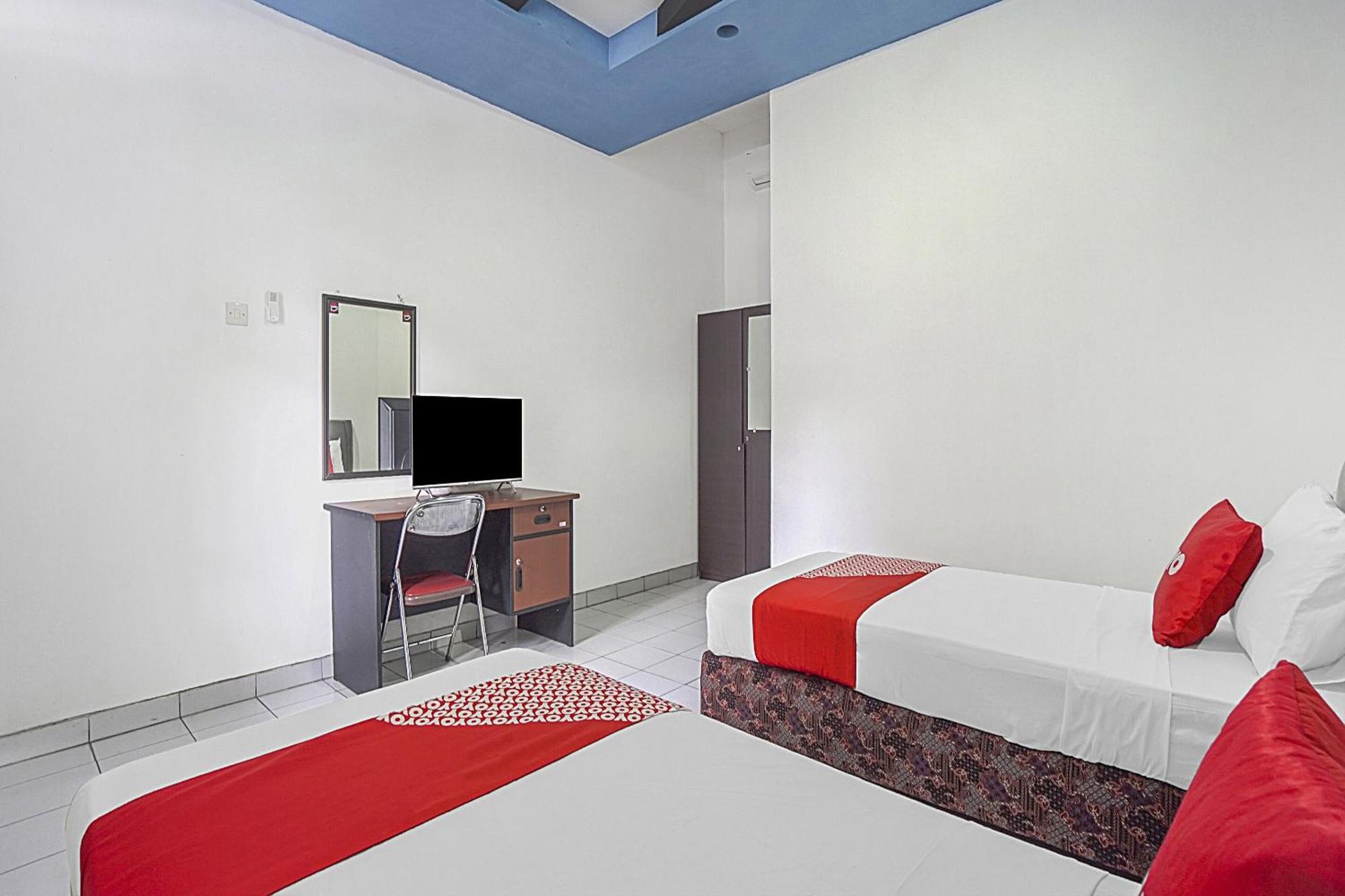 Oyo Life 90589 Palem Garden Hotel Tulungagung Exterior photo